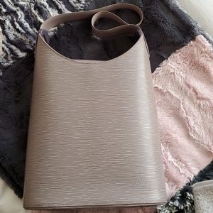 Louis Vuitton Verseau lilac epi leather bucket bag